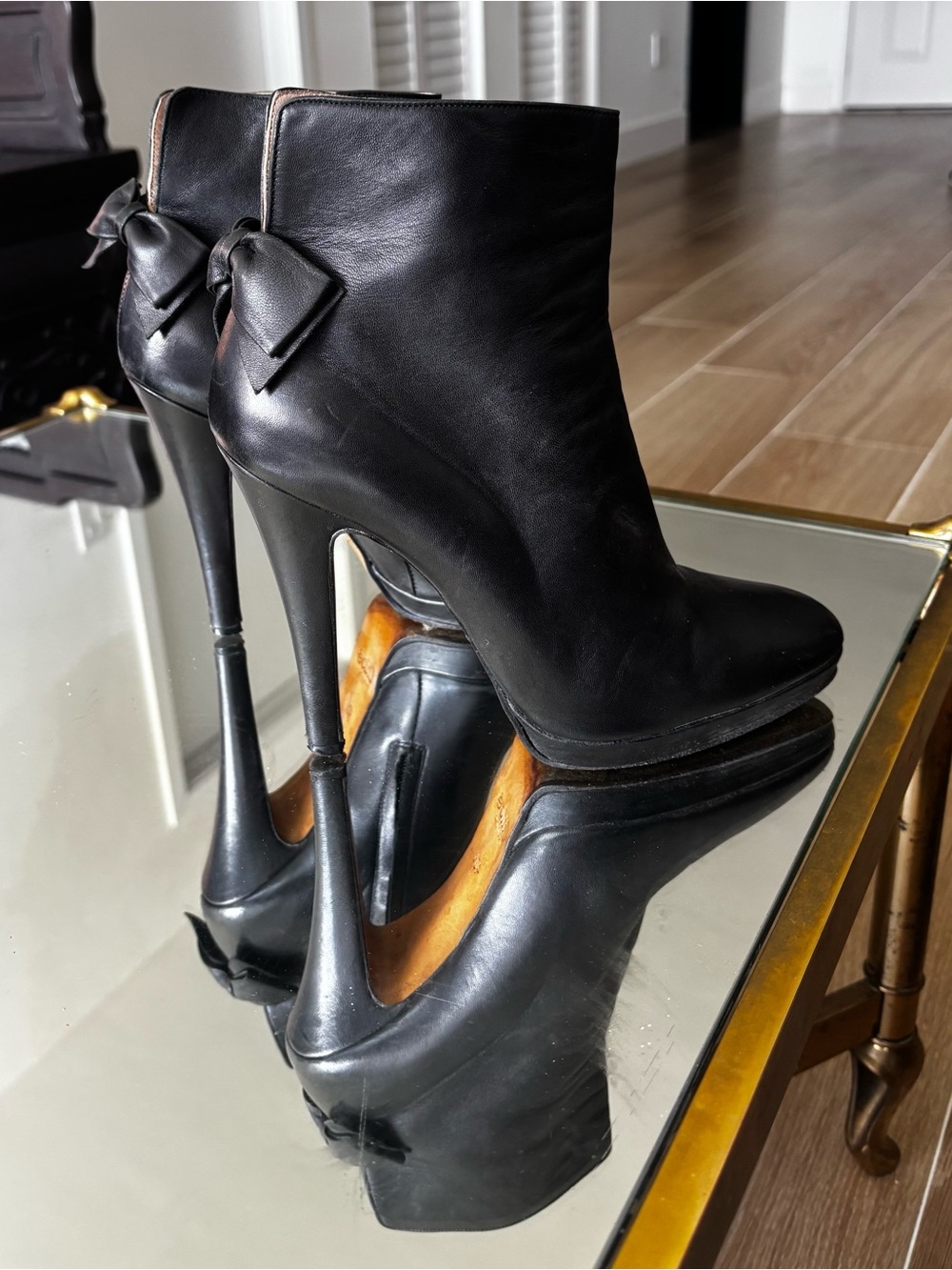 Black Chloe Leather High-Heel Ankle Boots (Booties) with Bow Sz. 40.5